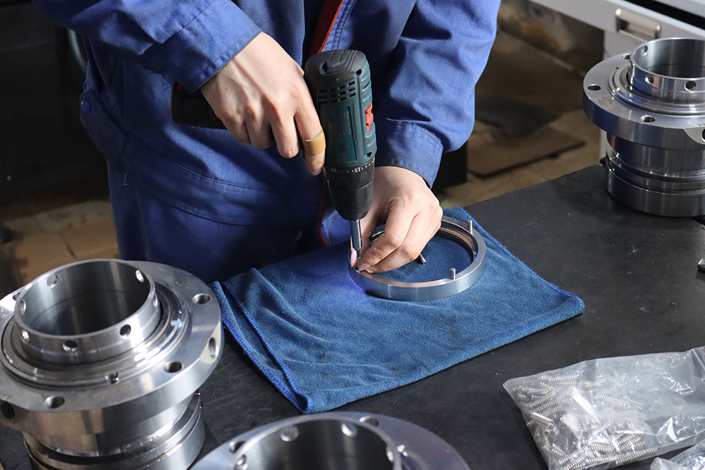 昌都組合密封裝置(組合密封圈)的特點(diǎn) 